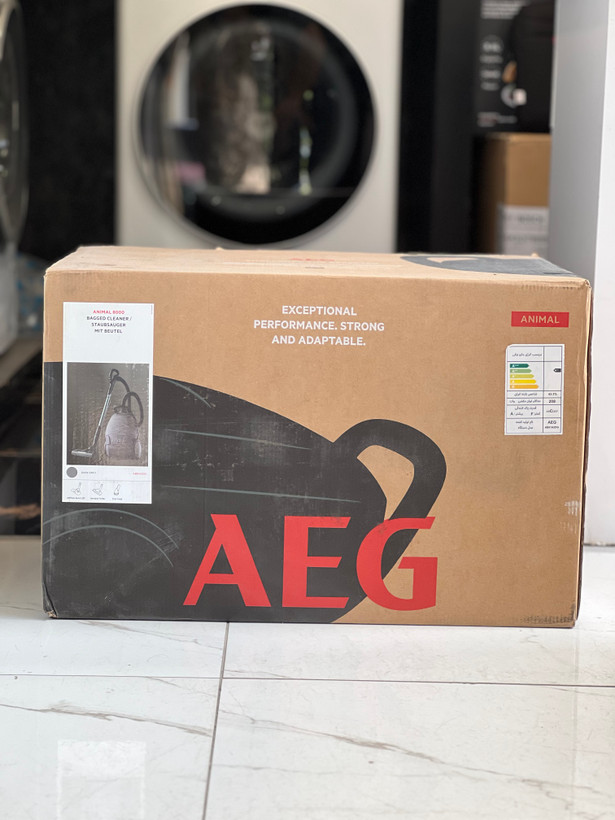 جاروبرقی آاگ AEG سری 8000 مدل AB81A2DG